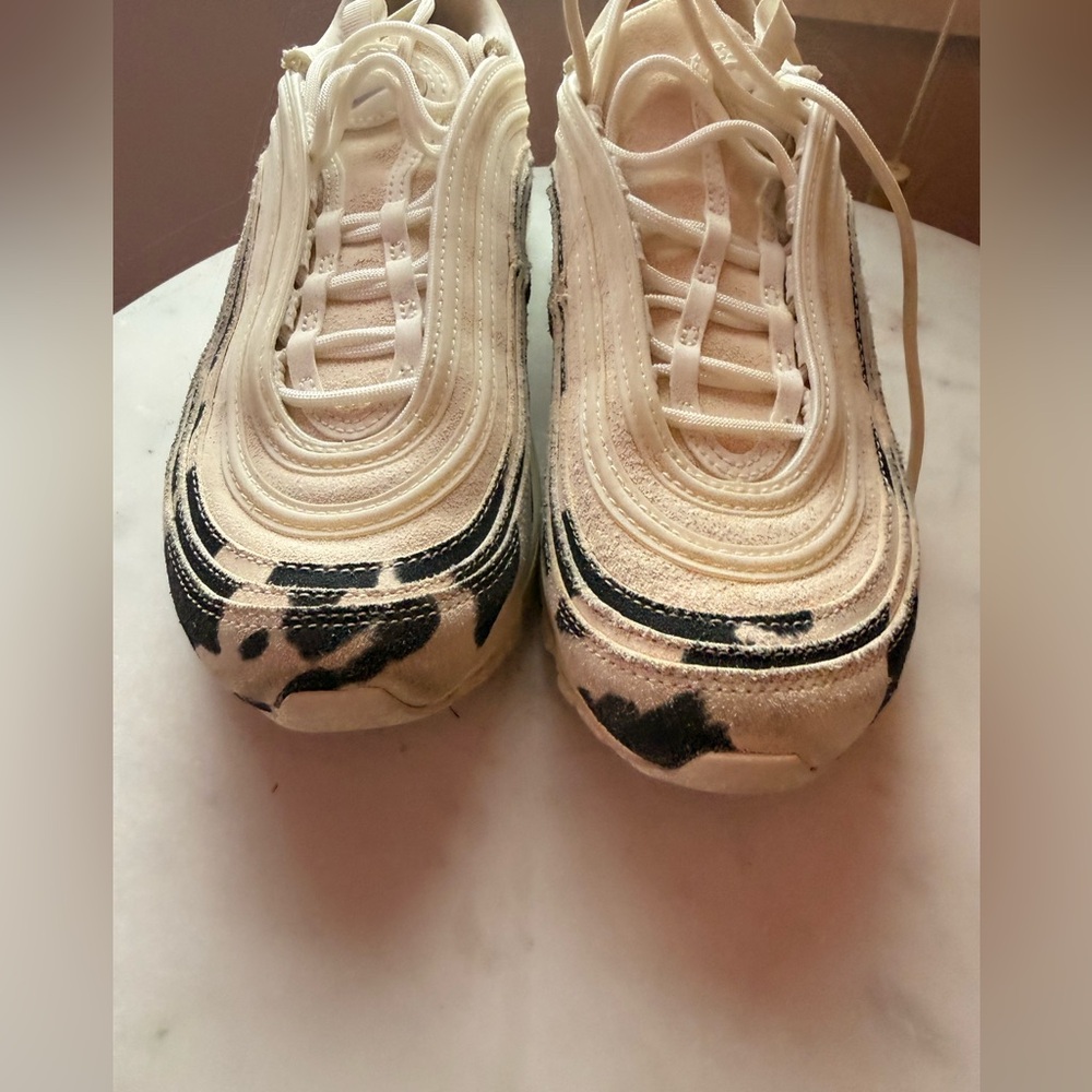 NIKE women’s Air Max 97 cow print sneakers size 7 - Picture 10 of 16